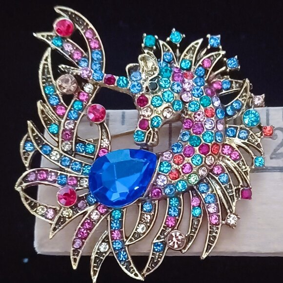 Unicorn Brooch - Picture 4 of 4